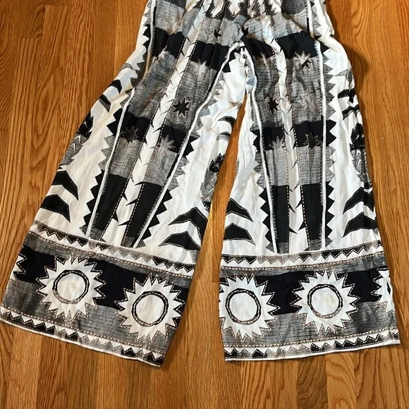 Anthropologie Farm Rio Puff Sleeve Jumpsuit Size Medium NWT - Picture 15 of 15